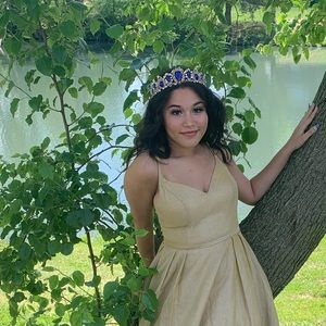 Meet your Posher, Tyana